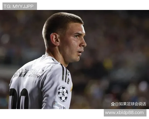 世界顶级足球球星巅峰技艺震撼呈现全场观众热血沸腾